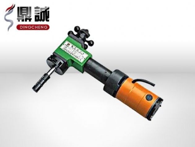 点击查看详细信息<br>标题：T型内涨式管子坡口机 阅读次数：4407