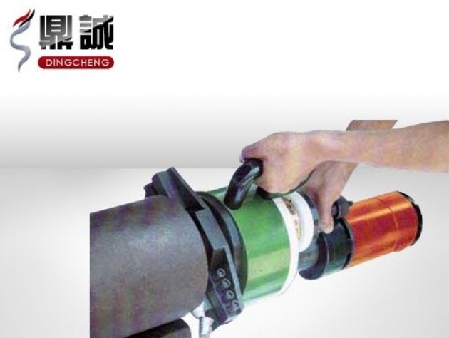 点击查看详细信息<br>标题：Y型内涨式管子坡口机 阅读次数：4632