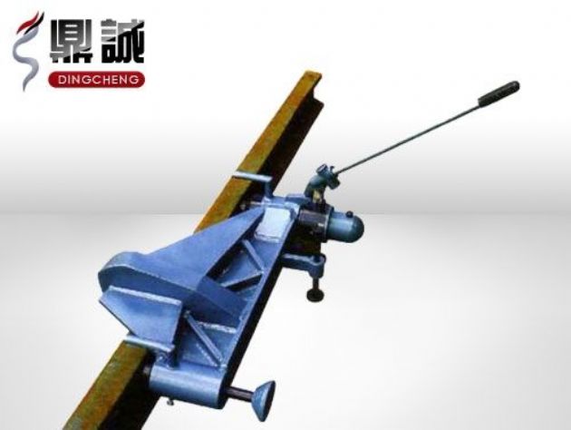 点击查看详细信息<br>标题：水平液压弯轨机 阅读次数：4643